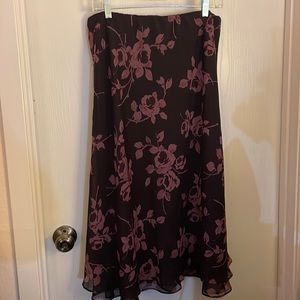 Liz & Co black floral skirt size 12